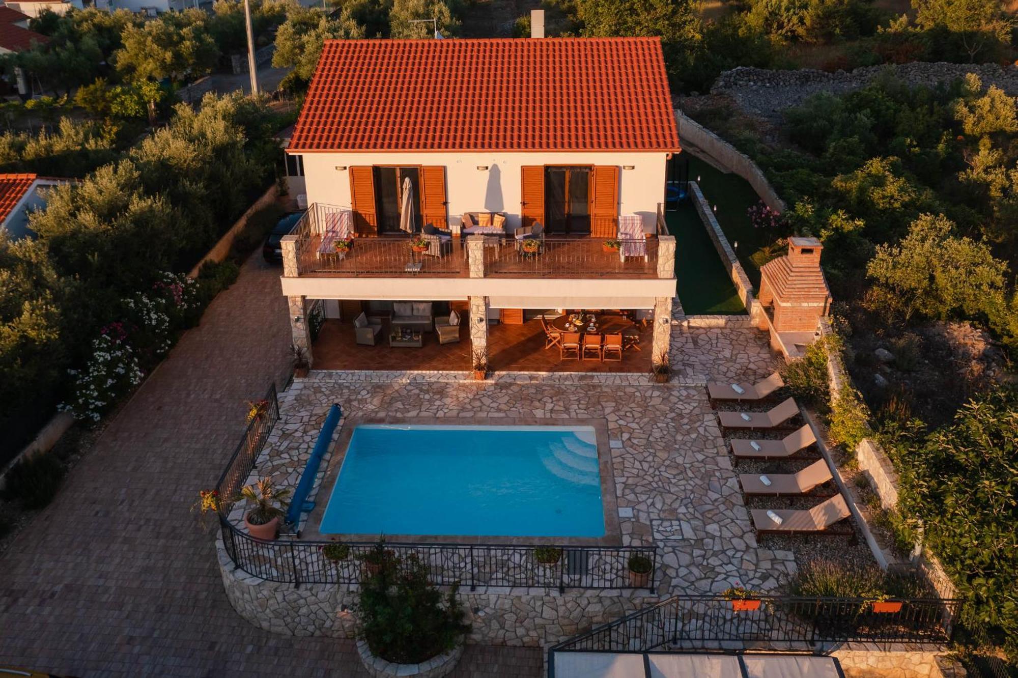 Villa Sara - Perfect Family Holiday Brzac Exterior photo